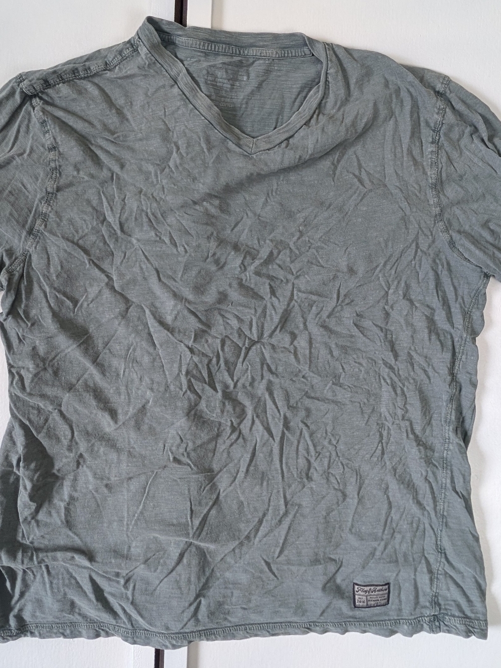 Men's Washed V-Neck Short Sleeve Tee in Slate Green